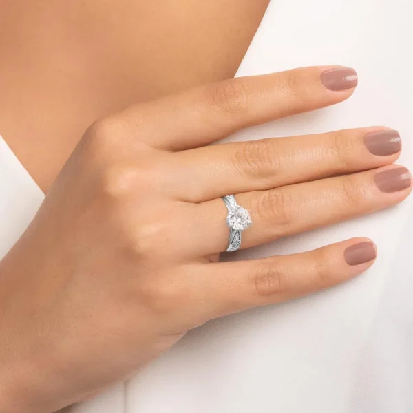 ANEL SOLITARIO DE PRATA 925 COM ZIRCONIAS3 1