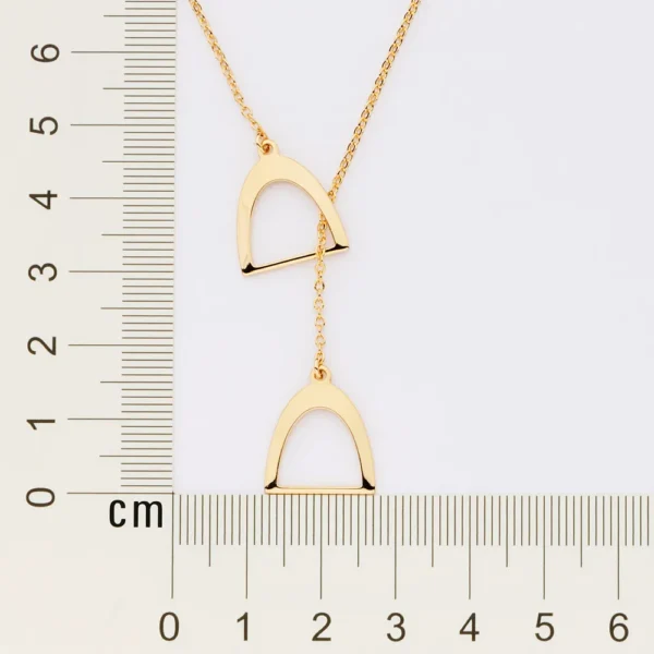GARGANTILHA GRAVATA AJUSTAVEL ESTRIBO BANHADO A OURO 18K TAM.721